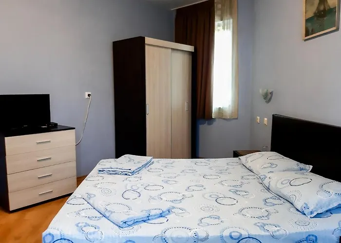 招待所 House Rezvaya With For Rent