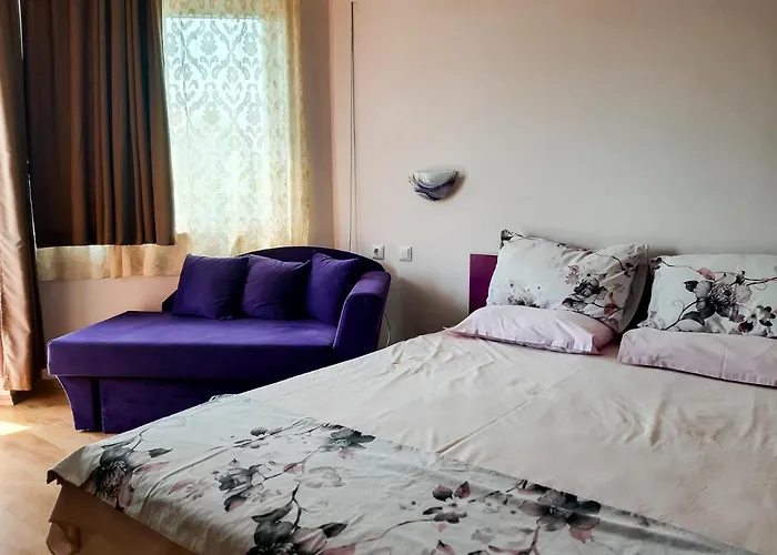 招待所 House Rezvaya With For Rent 雷佐沃