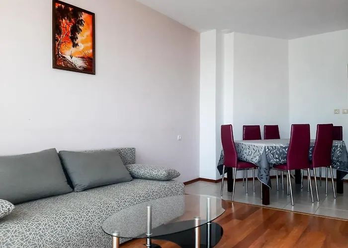 House Rezvaya With For Rent 3*