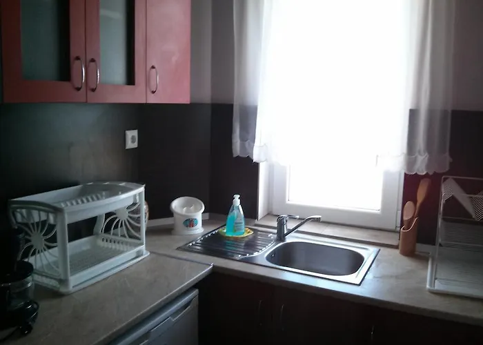 House Rezvaya With For Rent 雷佐沃