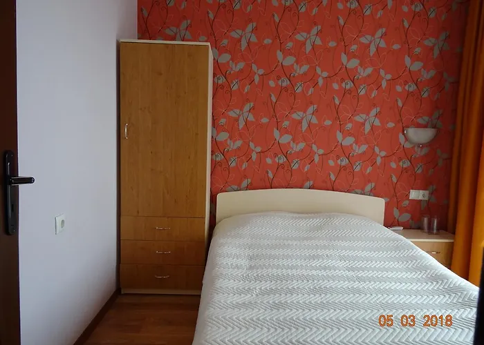 House Rezvaya With For Rent 招待所