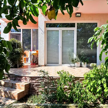 House Rezvaya With For Rent 3*