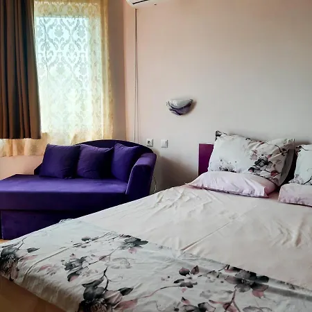Guest house House Rezvaya With For Rent Rezovo