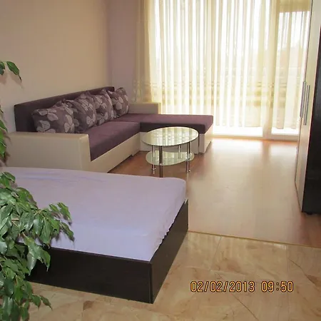 Guest house House Rezvaya With For Rent Rezovo