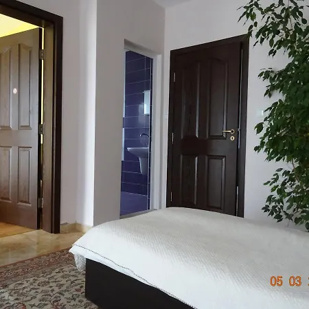 Guest house House Rezvaya With For Rent 3*