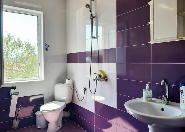 House Rezvaya With For Rent Rezovo