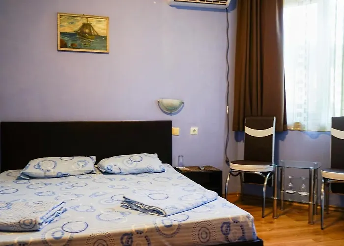 House Rezvaya With For Rent Πανσιόν