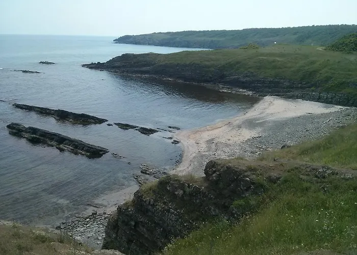 House Rezvaya With For Rent Rezovo