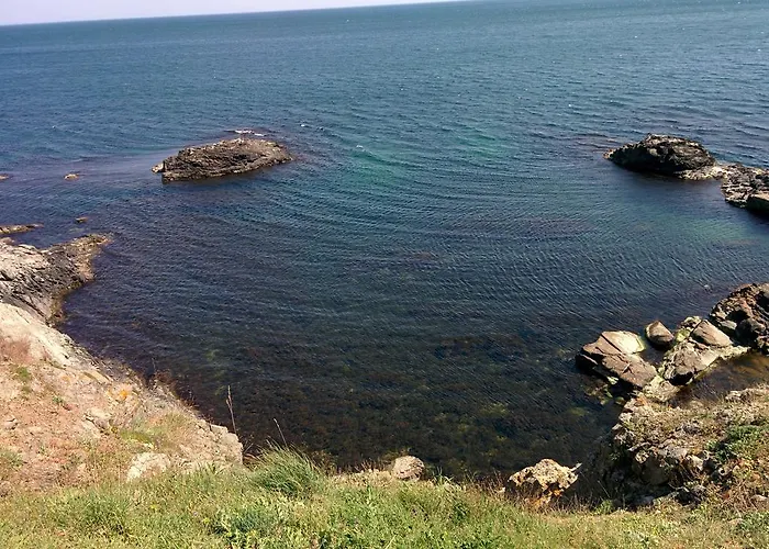 House Rezvaya With For Rent 3* Rezovo