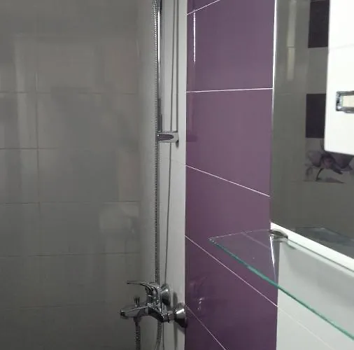 House Rezvaya With For Rent Πανσιόν Rezovo